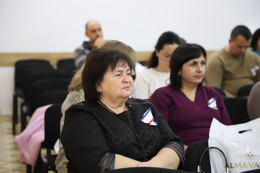 Анжелика Ястребова: Администрация Бахчисарайского района принимает участие в премии «Служение» и приглашает всех желающих присоединится к данной премии Анжелика Ястребова: Администрация Бахчисарайского района принимает участие в премии «Служение» и приглашает всех желающих присоединится к данной премии