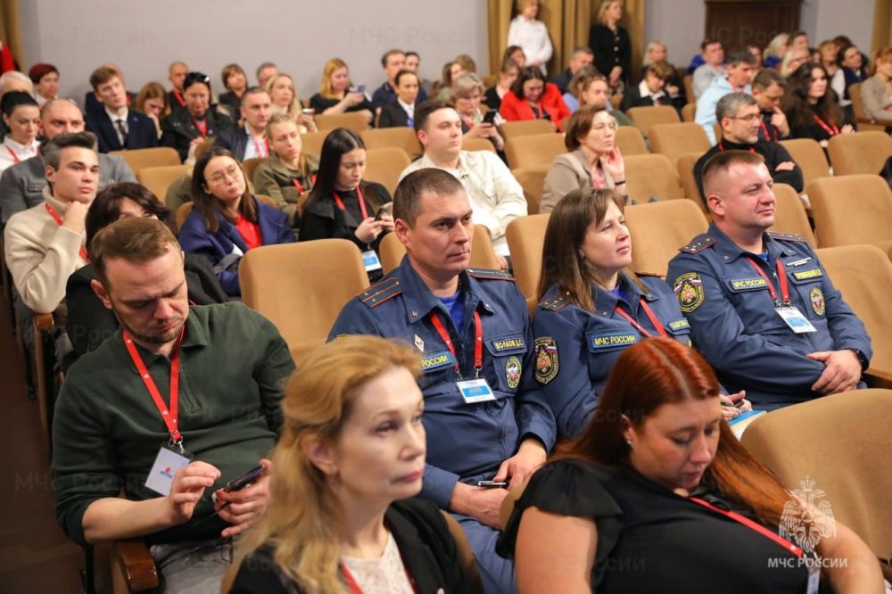 В «Артеке» стартовала конференция тематических партнёров 2025 года В «Артеке» стартовала конференция тематических партнёров 2025 года