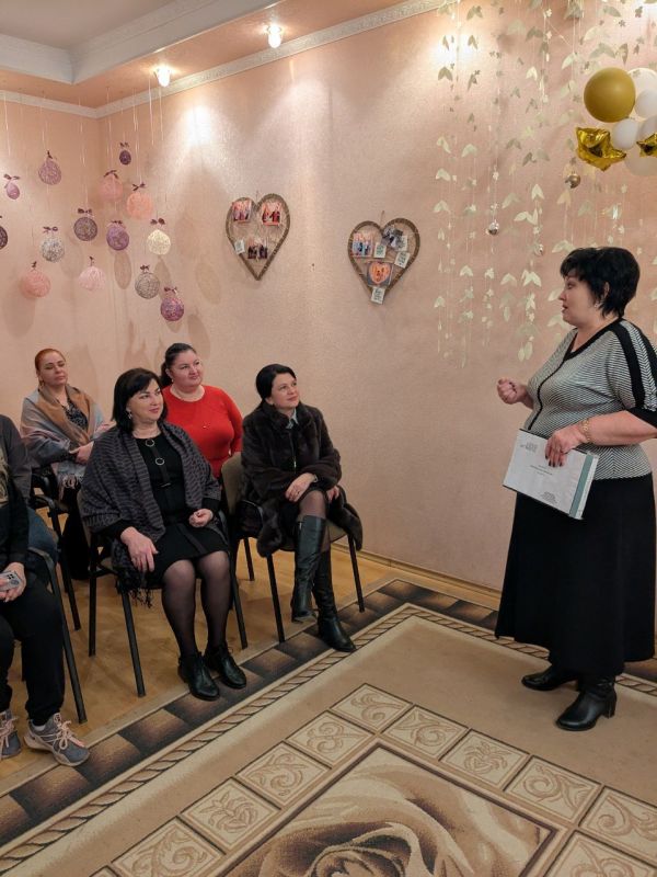 Сакский районный отдел ЗАГС на День открытых дверей, посвящённый Дню Республики Крым, пригласил сотрудников Налоговой инспекции № 3 города Саки Сакский районный отдел ЗАГС на День открытых дверей, посвящённый Дню Республики Крым, пригласил сотрудников Налоговой инспекции № 3 города Саки