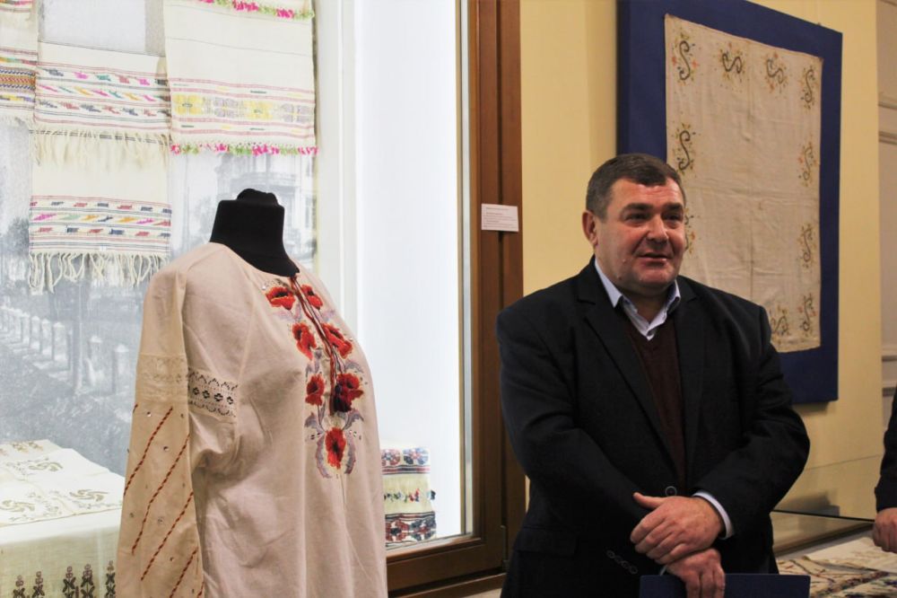 В Крымском этнографическом музее 20 января 2025 г. состоялась торжественная презентация выставки «Собираем, храним, изучаем. Итоги сезона 2024», приуроченной ко Дню Республики Крым В Крымском этнографическом музее 20 января 2025 г. состоялась торжественная презентация выставки «Собираем, храним, изучаем. Итоги сезона 2024», приуроченной ко Дню Республики Крым