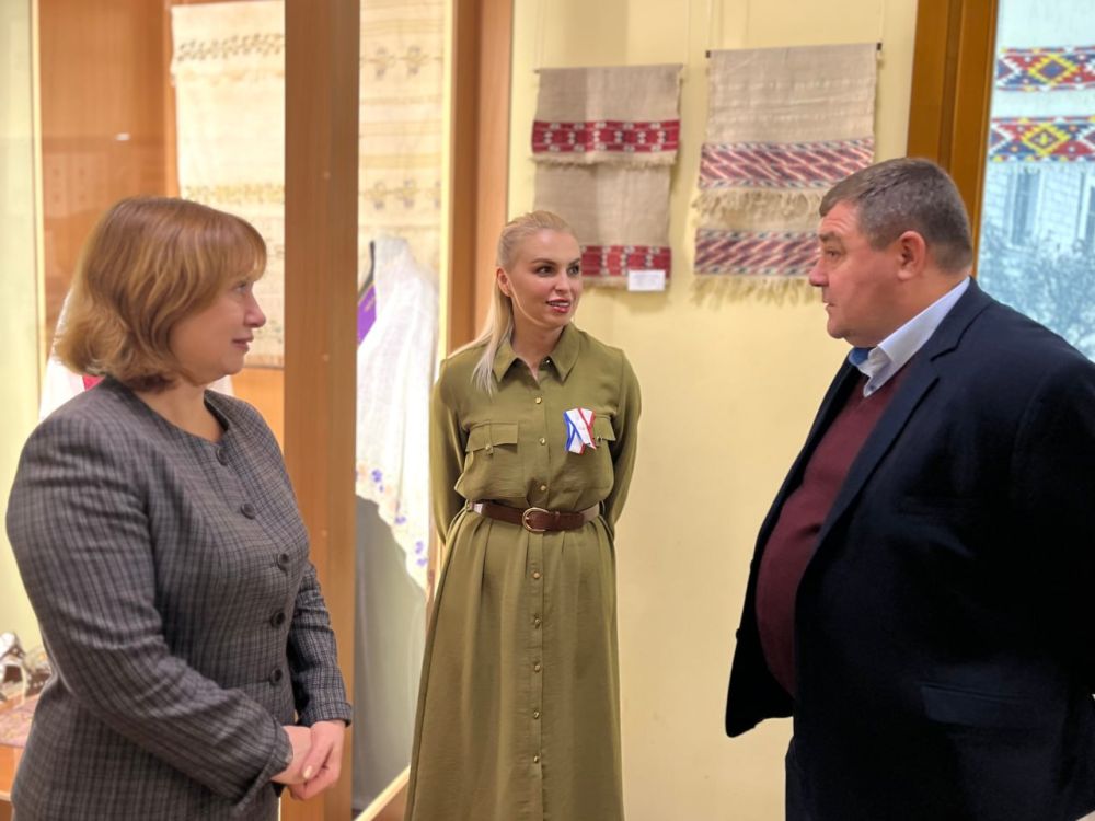 В Крымском этнографическом музее 20 января 2025 г. состоялась торжественная презентация выставки «Собираем, храним, изучаем. Итоги сезона 2024», приуроченной ко Дню Республики Крым В Крымском этнографическом музее 20 января 2025 г. состоялась торжественная презентация выставки «Собираем, храним, изучаем. Итоги сезона 2024», приуроченной ко Дню Республики Крым
