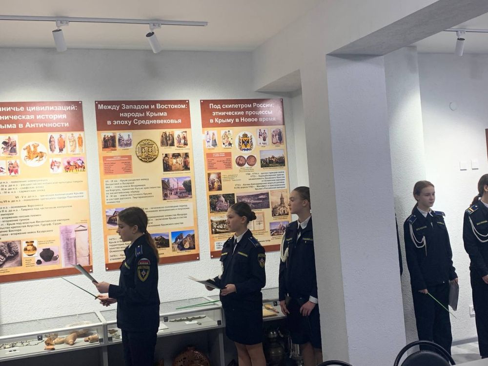 В рамках празднования Дня Республики Крым на базе Симферопольской академической гимназии состоялась научно-практическая конференция «Региональные особенности Крыма: проблемы и перспективы развития» В рамках празднования Дня Республики Крым на базе Симферопольской академической гимназии состоялась научно-практическая конференция «Региональные особенности Крыма: проблемы и перспективы развития»