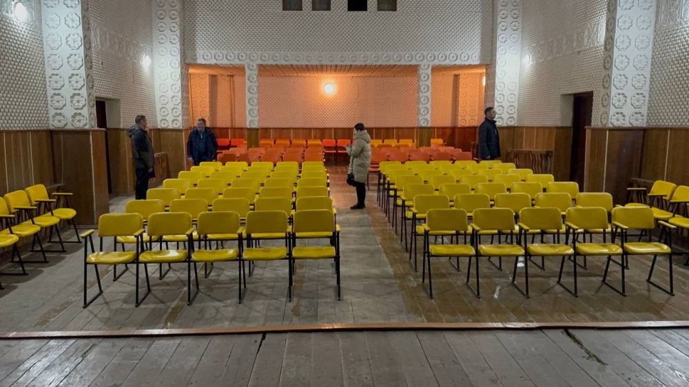 В Черноморском районе капитально ремонтируют сельский Дом культуры В Черноморском районе капитально ремонтируют сельский Дом культуры