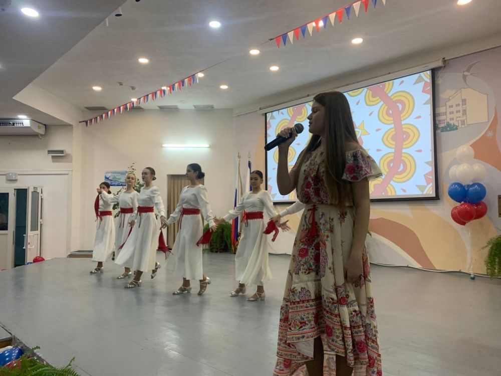 В рамках празднования Дня Республики Крым на базе Симферопольской академической гимназии состоялась научно-практическая конференция «Региональные особенности Крыма: проблемы и перспективы развития» В рамках празднования Дня Республики Крым на базе Симферопольской академической гимназии состоялась научно-практическая конференция «Региональные особенности Крыма: проблемы и перспективы развития»