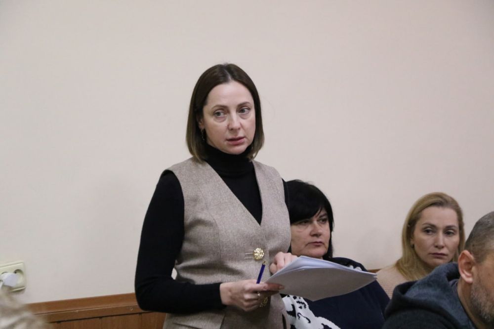 Ольга Урайкина: Сегодня состоялось совместное заседание постоянных депутатских комиссий Бахчисарайского районного совета по вопросу рассмотрения проектов решений 6-й сессии Ольга Урайкина: Сегодня состоялось совместное заседание постоянных депутатских комиссий Бахчисарайского районного совета по вопросу рассмотрения проектов решений 6-й сессии