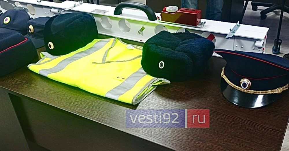 Студенты-юристы СевГУ побывали на экскурсии в Управлении ГИБДД УМВД России по Севастополю Студенты-юристы СевГУ побывали на экскурсии в Управлении ГИБДД УМВД России по Севастополю