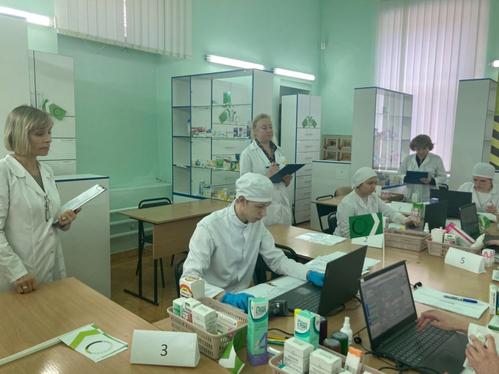 В медколледжах Минздрава Крыма проходят соревнования для внутреннего отбора на право участия в региональном этапе чемпионата по профессиональному мастерству «Профессионалы» В медколледжах Минздрава Крыма проходят соревнования для внутреннего отбора на право участия в региональном этапе чемпионата по профессиональному мастерству «Профессионалы»