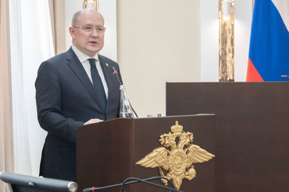 В Управлении МВД России по г. Севастополю состоялось расширенное заседание коллегии по итогам оперативно-служебной деятельности за 2024 год В Управлении МВД России по г. Севастополю состоялось расширенное заседание коллегии по итогам оперативно-служебной деятельности за 2024 год