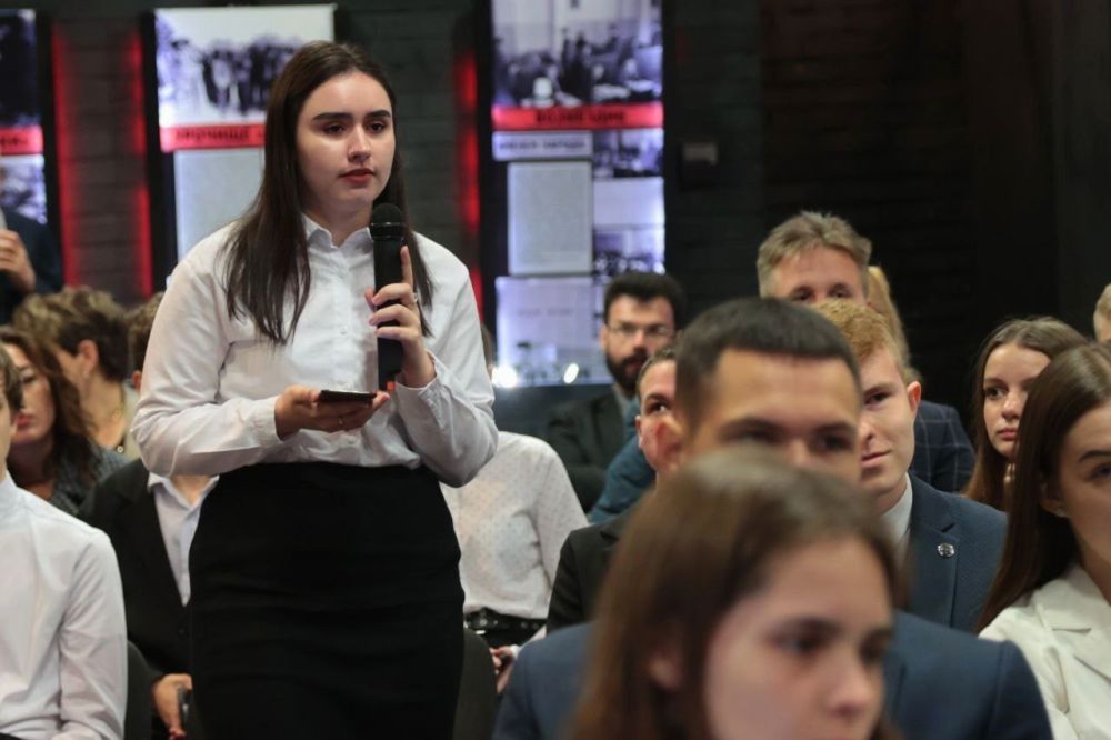 Владимир Константинов: День российского студенческая — это праздник молодости, вдохновения, энергии Владимир Константинов: День российского студенческая — это праздник молодости, вдохновения, энергии