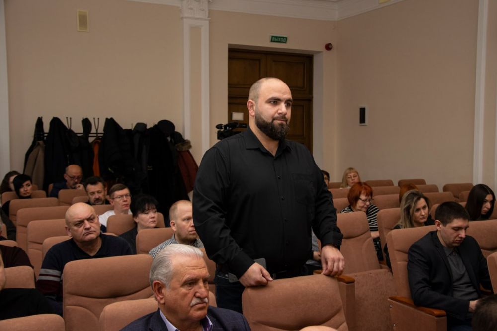 Состоялось оперативно-хозяйственное совещание, в ходе которого руководители структурных подразделений отчитались о проделанной работе Состоялось оперативно-хозяйственное совещание, в ходе которого руководители структурных подразделений отчитались о проделанной работе