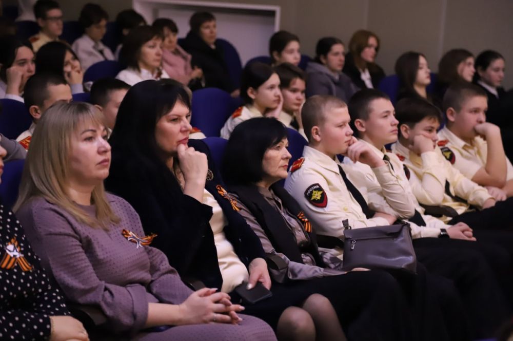 Мероприятие, посвященное 81-й годовщине снятия блокады Ленинграда состоялось в Районном Доме культуры Мероприятие, посвященное 81-й годовщине снятия блокады Ленинграда состоялось в Районном Доме культуры