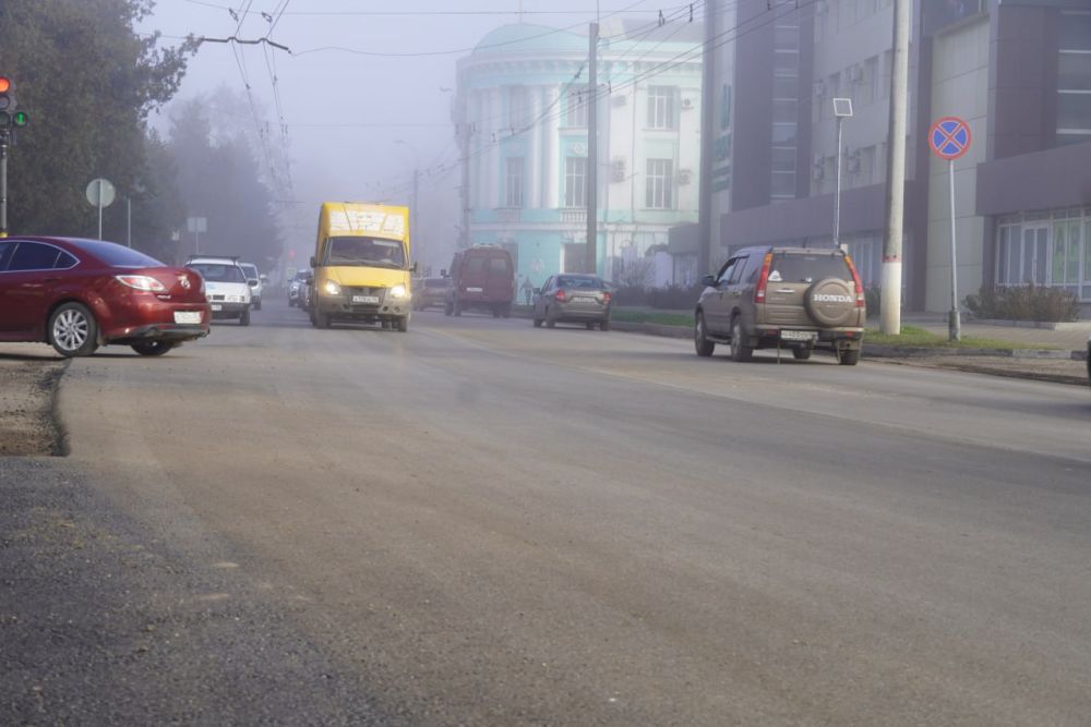 #жкх. Быстрыми темпами продвигается ремонт улицы Кирова. Подрядчиком компанией «СТГ-Юг» в ночное время за эти дни уложен первый слой асфальта на участке дороги от ж\д переезда по ул. Кирова до кафе «Капучино». Дорожная... #жкх. Быстрыми темпами продвигается ремонт улицы Кирова. Подрядчиком компанией «СТГ-Юг» в ночное время за эти дни уложен первый слой асфальта на участке дороги от ж\д переезда по ул. Кирова до кафе «Капучино». Дорожная...