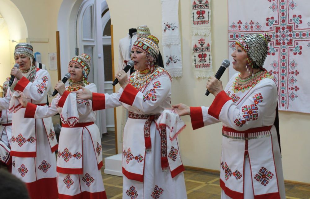 В Крымском этнографическом музее 25 января 2025 г. при поддержке Министерства культуры Республики Крым состоялась торжественная презентация выставки «Мир чувашской культуры. История и современность», приуроченная к 20-летию... В Крымском этнографическом музее 25 января 2025 г. при поддержке Министерства культуры Республики Крым состоялась торжественная презентация выставки «Мир чувашской культуры. История и современность», приуроченная к 20-летию...