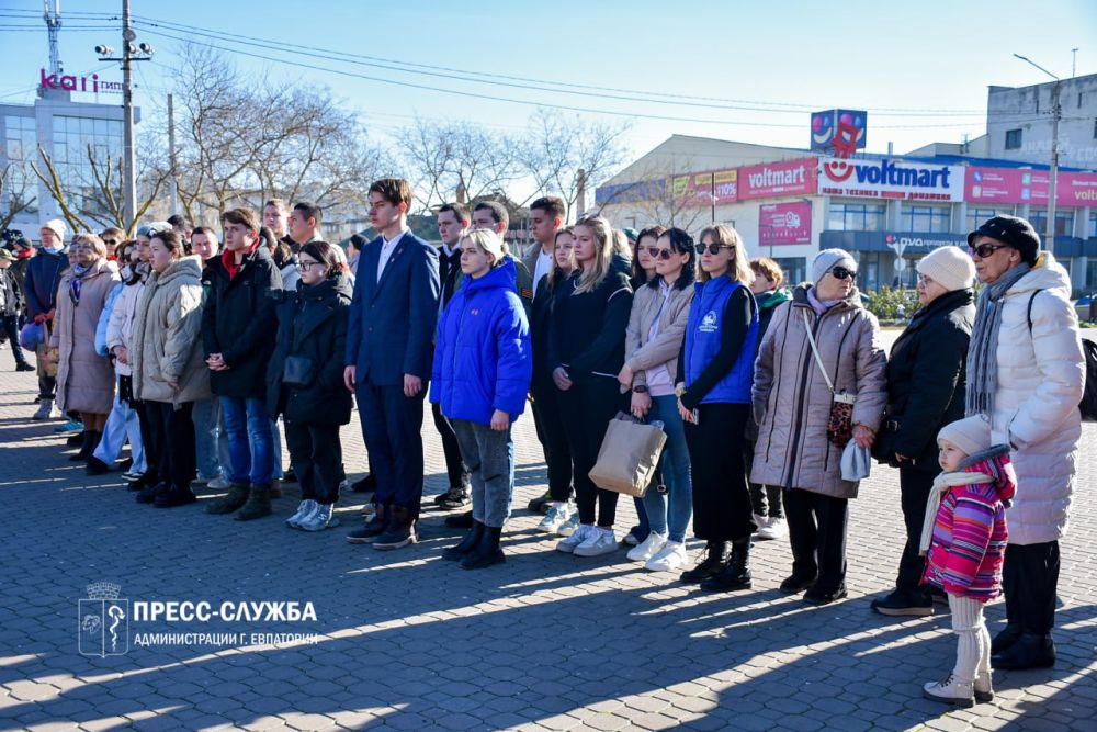 В Евпатории прошла Всероссийская акция памяти «Блокадный хлеб» В Евпатории прошла Всероссийская акция памяти «Блокадный хлеб»