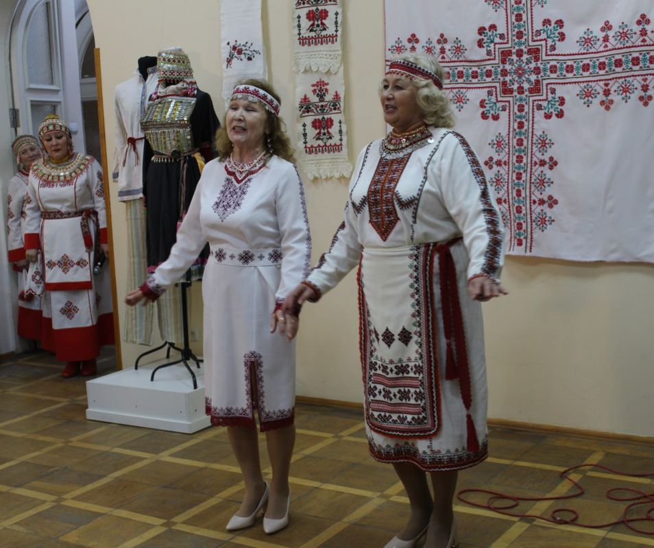 В Крымском этнографическом музее 25 января 2025 г. при поддержке Министерства культуры Республики Крым состоялась торжественная презентация выставки «Мир чувашской культуры. История и современность», приуроченная к 20-летию... В Крымском этнографическом музее 25 января 2025 г. при поддержке Министерства культуры Республики Крым состоялась торжественная презентация выставки «Мир чувашской культуры. История и современность», приуроченная к 20-летию...