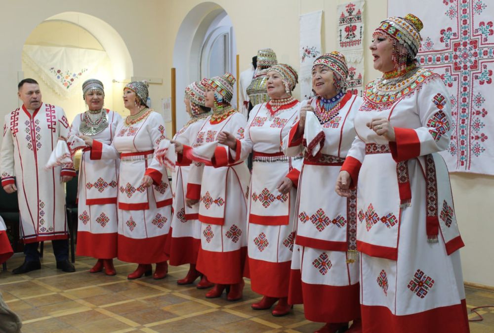 В Крымском этнографическом музее 25 января 2025 г. при поддержке Министерства культуры Республики Крым состоялась торжественная презентация выставки «Мир чувашской культуры. История и современность», приуроченная к 20-летию... В Крымском этнографическом музее 25 января 2025 г. при поддержке Министерства культуры Республики Крым состоялась торжественная презентация выставки «Мир чувашской культуры. История и современность», приуроченная к 20-летию...