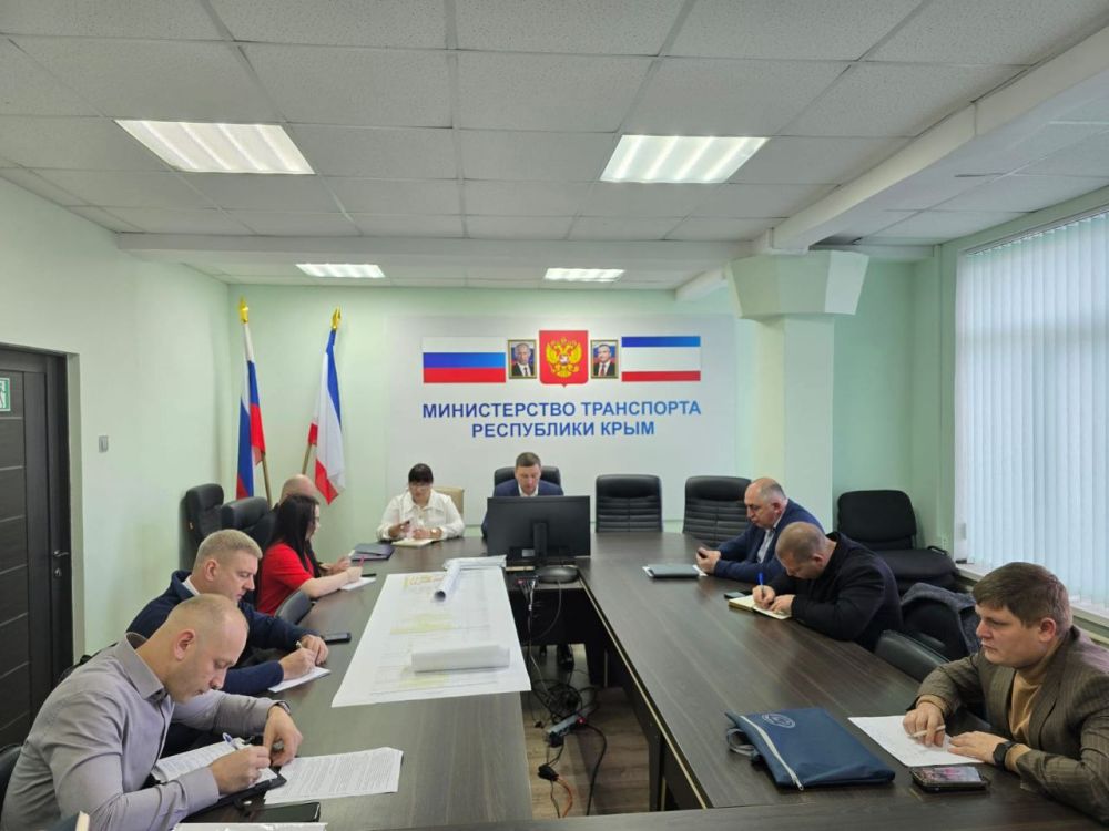 Руководство министерства транспорта Республики Крым провело еженедельное совещание с руководителями подведомственных учреждений Руководство министерства транспорта Республики Крым провело еженедельное совещание с руководителями подведомственных учреждений