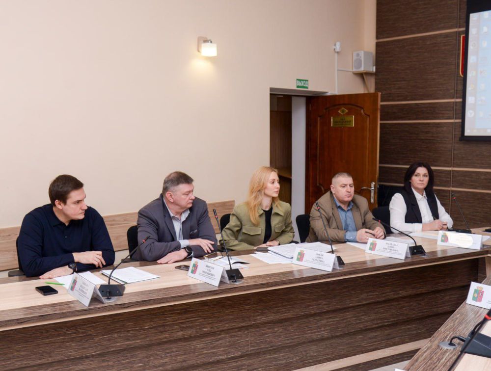 Александр Юрьев: Сегодня состоялась рабочая встреча с руководителями промышленных предприятий, осуществляющих свою деятельность на территории нашего муниципалитета Александр Юрьев: Сегодня состоялась рабочая встреча с руководителями промышленных предприятий, осуществляющих свою деятельность на территории нашего муниципалитета