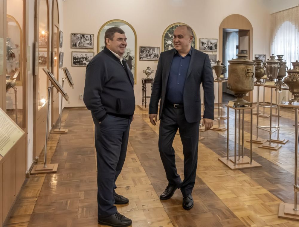 В Крымском этнографическом музее состоялась торжественная презентация выставки «Мир чувашской культуры. История и современность» В Крымском этнографическом музее состоялась торжественная презентация выставки «Мир чувашской культуры. История и современность»