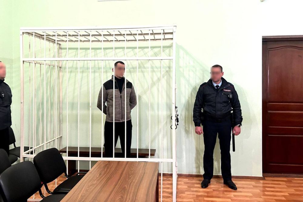 Из 12 кг пластмассы получается. Из 12 кг пластмассы получаются. Из 12 кг пластмассы получаются 32 одинаковые. Из 12 кг пластмассы получаются 32 одинаковые. Производительность 1 станка 15 деталей в минуту.