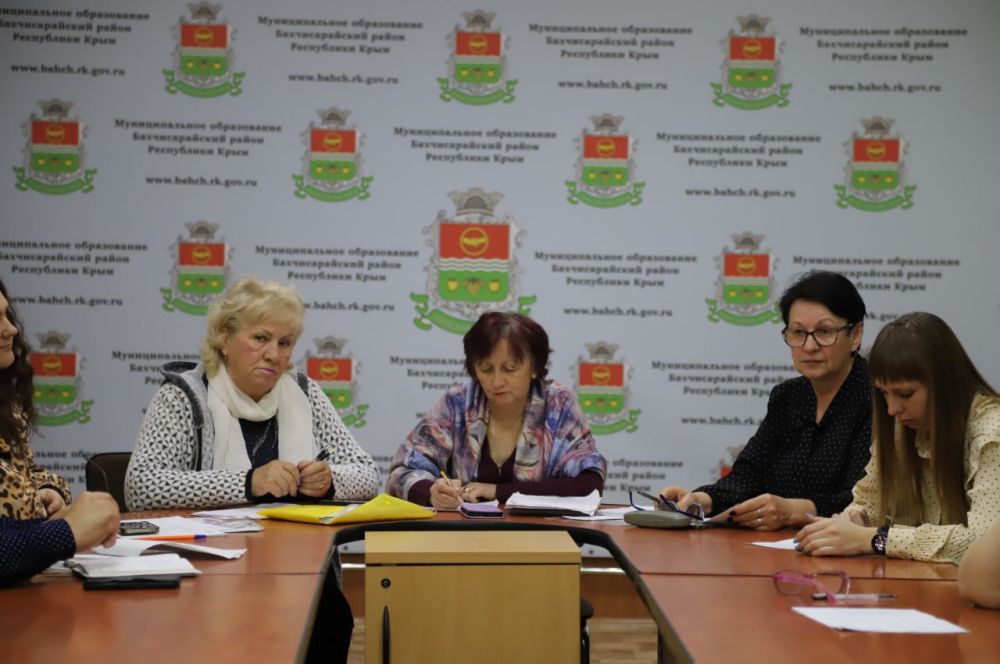 В Администрации Бахчисарайского района прошло совещание о взаимодействии с органами внутренних дел и инспекторами военно-учётной специальности по вопросу актуализации сведений по розыску граждан, подлежащих призыву В Администрации Бахчисарайского района прошло совещание о взаимодействии с органами внутренних дел и инспекторами военно-учётной специальности по вопросу актуализации сведений по розыску граждан, подлежащих призыву
