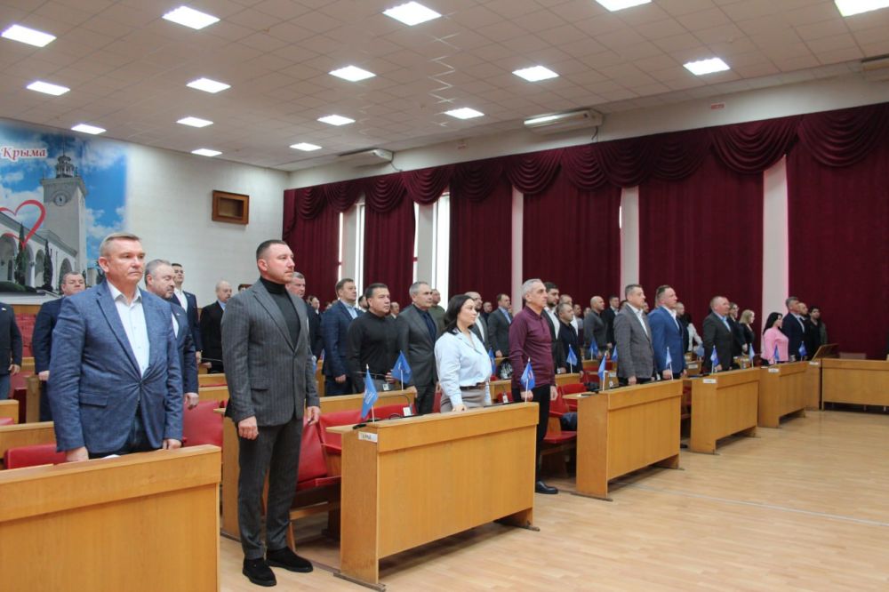 Сегодня состоялась очередная 11-я сессия Симферопольского городского совета III созыва под руководством Главы муниципального образования городской округ Симферополь РК – председателя Симферопольского городского совета... Сегодня состоялась очередная 11-я сессия Симферопольского городского совета III созыва под руководством Главы муниципального образования городской округ Симферополь РК – председателя Симферопольского городского совета...