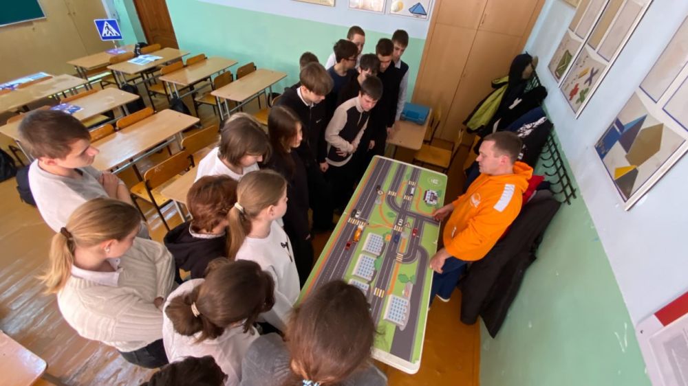 ЛАБОРАТОРИЯ БЕЗОПАСНОСТИ ЛАБОРАТОРИЯ БЕЗОПАСНОСТИ