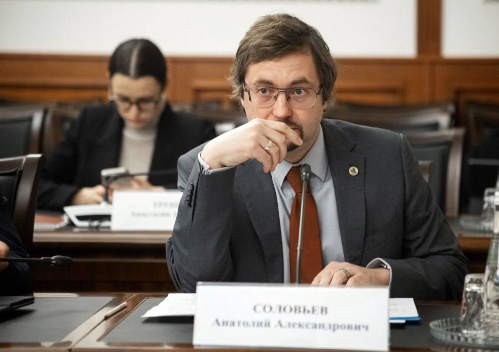 Роман Старовойт провел заседание научно-технического совета, которое было посвящено вопросам минимизации загрязнения морской среды из-за крушения танкеров в Керченском проливе Роман Старовойт провел заседание научно-технического совета, которое было посвящено вопросам минимизации загрязнения морской среды из-за крушения танкеров в Керченском проливе