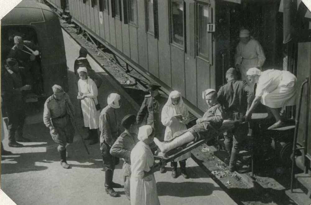 Стальные герои. Вклад железнодорожников в достижении Великой Победы! Стальные герои. Вклад железнодорожников в достижении Великой Победы!