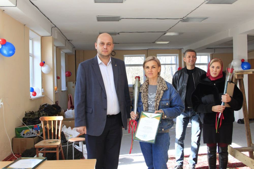 В Симферополе наградили волонтеров за помощь фронту В Симферополе наградили волонтеров за помощь фронту