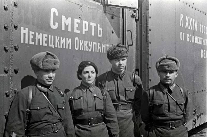 Стальные герои. Вклад железнодорожников в достижении Великой Победы! Стальные герои. Вклад железнодорожников в достижении Великой Победы!