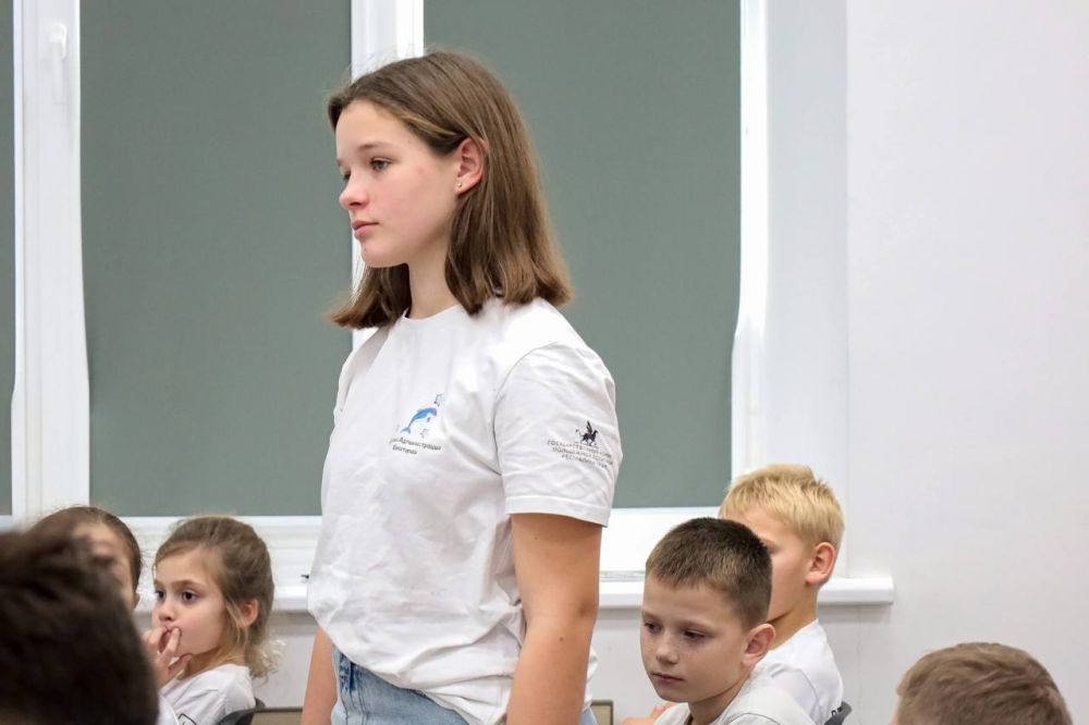 В Доме Молодежи состоялась встреча участников проекта «Детская администрация» с Героем Российской Федерации Олегом Алексеевичем Пивоваровым В Доме Молодежи состоялась встреча участников проекта «Детская администрация» с Героем Российской Федерации Олегом Алексеевичем Пивоваровым