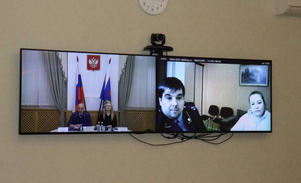 Прокурор Крыма провел прием предпринимателей Прокурор Крыма провел прием предпринимателей