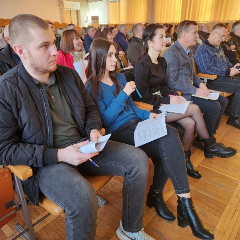 В Министерстве чрезвычайных ситуаций Республики Крым для государственных гражданских служащих проведен семинар на антикоррупционную тематику В Министерстве чрезвычайных ситуаций Республики Крым для государственных гражданских служащих проведен семинар на антикоррупционную тематику