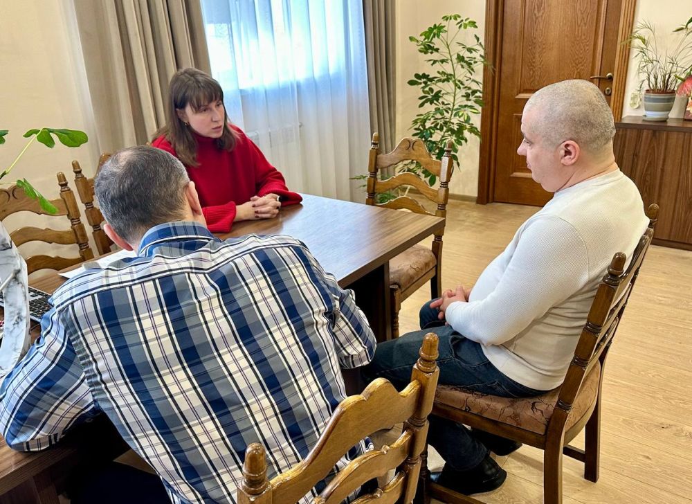 Министр экологии и природных ресурсов Республики Крым Ольга Шевцова провела приём граждан Министр экологии и природных ресурсов Республики Крым Ольга Шевцова провела приём граждан