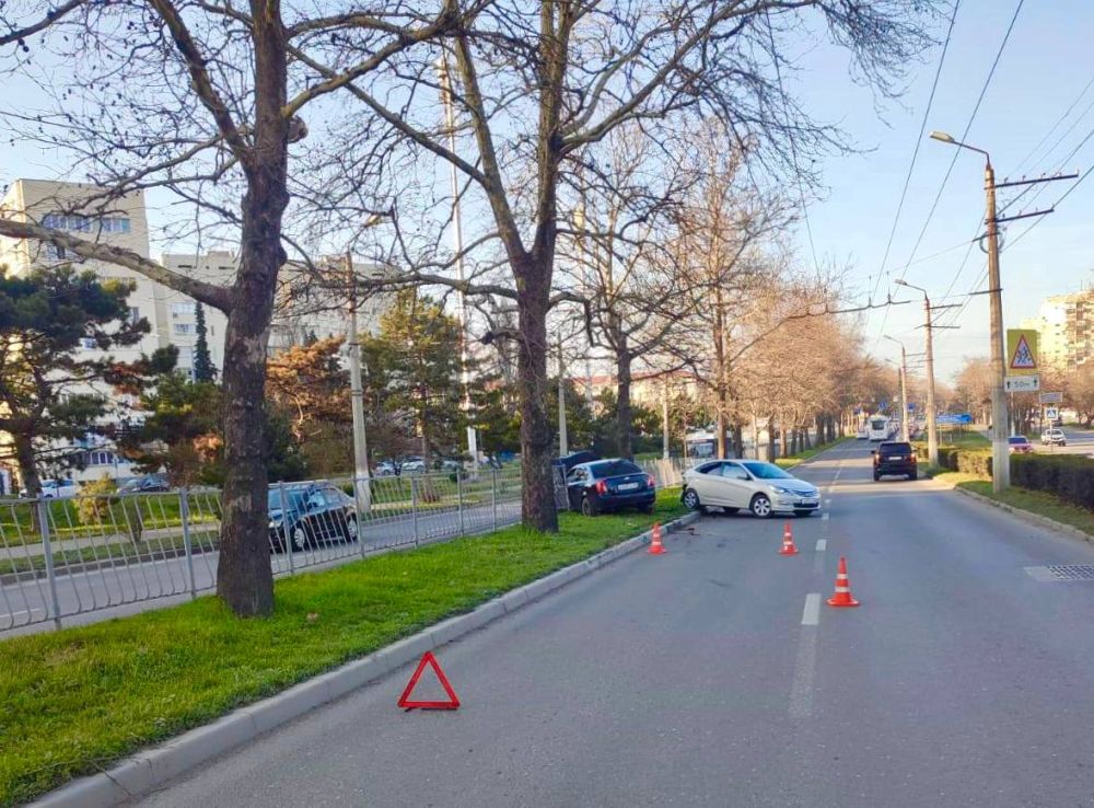 В Севастополе в ДТП пострадал 82-летний водитель иномарки В Севастополе в ДТП пострадал 82-летний водитель иномарки