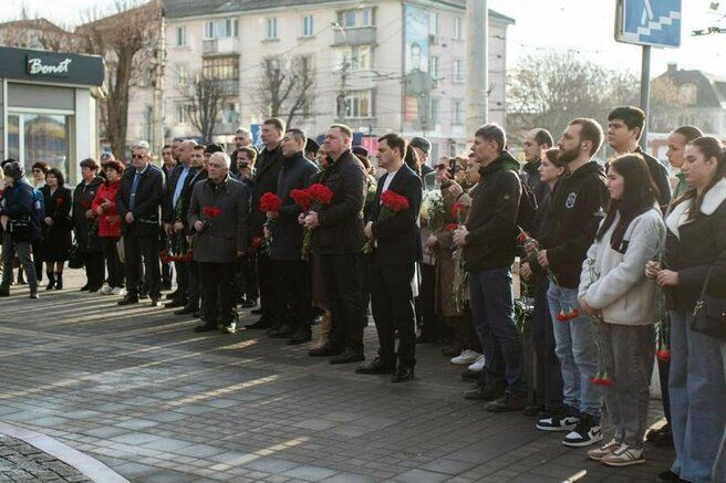 1 февраля 1971 года при выполнении испытательного полета погиб дважды Герой Советского союза Амет-Хан Султан 1 февраля 1971 года при выполнении испытательного полета погиб дважды Герой Советского союза Амет-Хан Султан