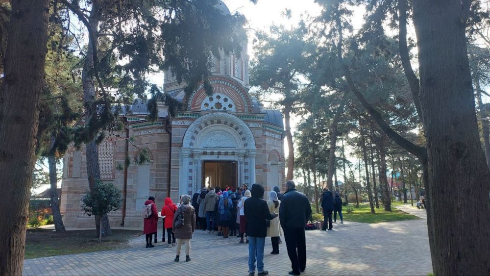 Галина Огнёва: Дорогие православные алуштинцы! Галина Огнёва: Дорогие православные алуштинцы!