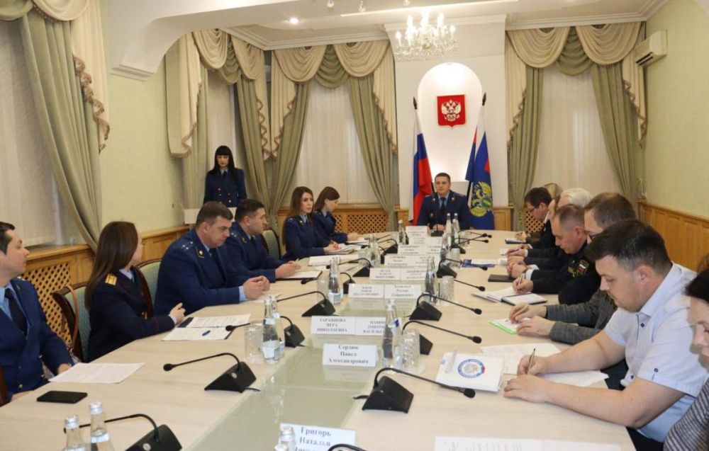 В прокуратуре Крыма обсудили вопросы невыплаты заработной платы В прокуратуре Крыма обсудили вопросы невыплаты заработной платы