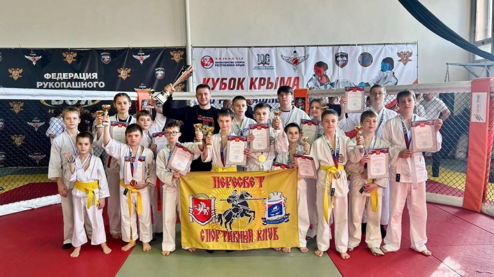 Черноморские спортсмены завоевали Кубок Крыма по рукопашному бою Черноморские спортсмены завоевали Кубок Крыма по рукопашному бою