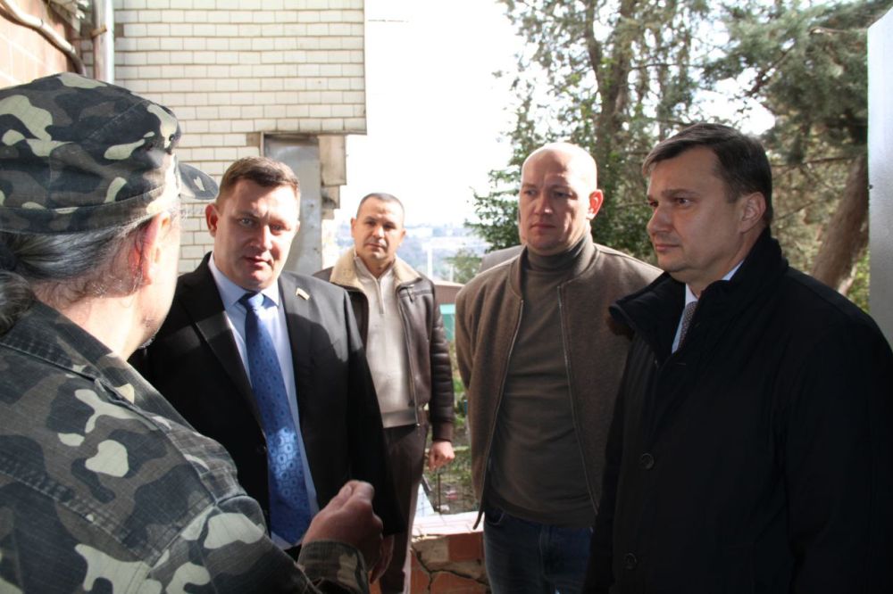 Константин Шимановский: Рабочий визит в Ялту депутата Государственной Думы Российской Федерации Юрия Юрьевича Нестеренко Константин Шимановский: Рабочий визит в Ялту депутата Государственной Думы Российской Федерации Юрия Юрьевича Нестеренко