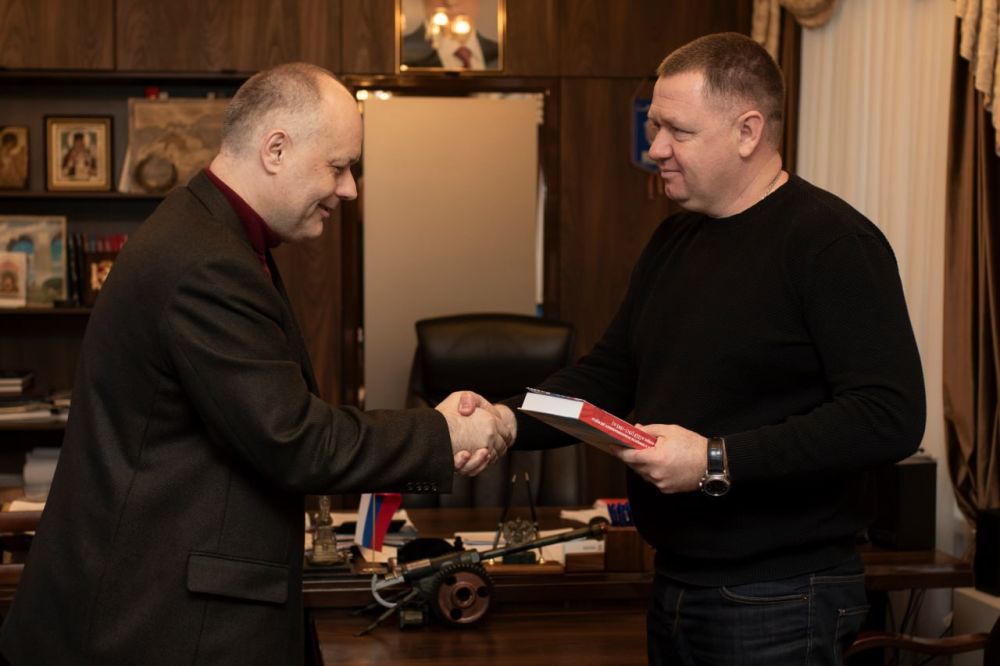 Михаил Афанасьев: Рад встретиться с доктором исторических наук, профессором КФУ им. В.И Михаил Афанасьев: Рад встретиться с доктором исторических наук, профессором КФУ им. В.И