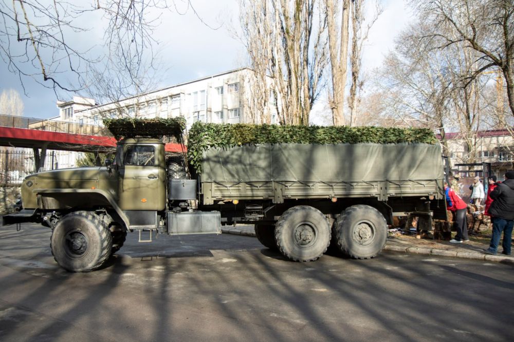 В крымской столице продолжается акция «Блиндажи в тепле» В крымской столице продолжается акция «Блиндажи в тепле»