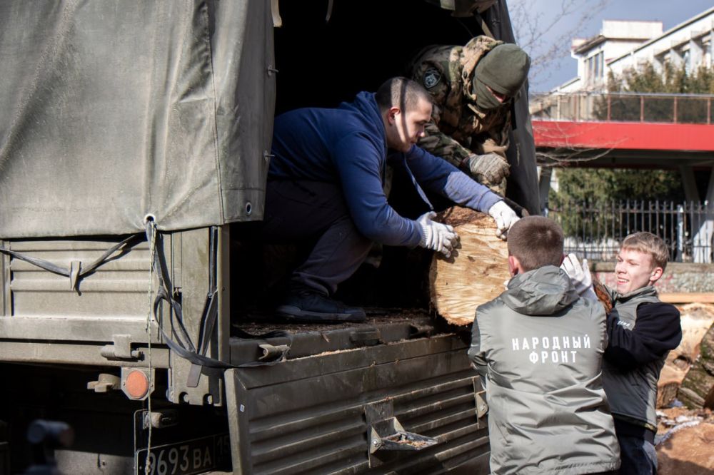 В крымской столице продолжается акция «Блиндажи в тепле» В крымской столице продолжается акция «Блиндажи в тепле»