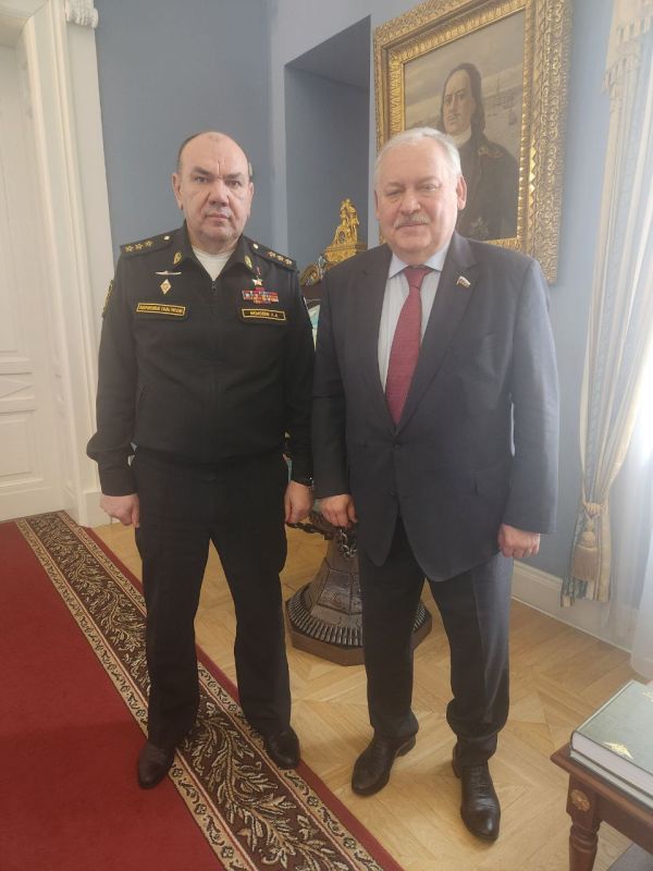 Находящийся в Санкт-Петербурге Константин Затулин был, по его просьбе, принят Главкомом Военно-морского флота России, Героем Российской Федерации адмиралом Александром Моисеевым и имел с ним продолжительную беседу Находящийся в Санкт-Петербурге Константин Затулин был, по его просьбе, принят Главкомом Военно-морского флота России, Героем Российской Федерации адмиралом Александром Моисеевым и имел с ним продолжительную беседу
