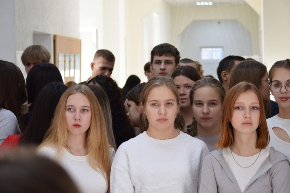 В Республике Крым продолжается экспонирование историко-документальной выставки «Крым в истории России» В Республике Крым продолжается экспонирование историко-документальной выставки «Крым в истории России»