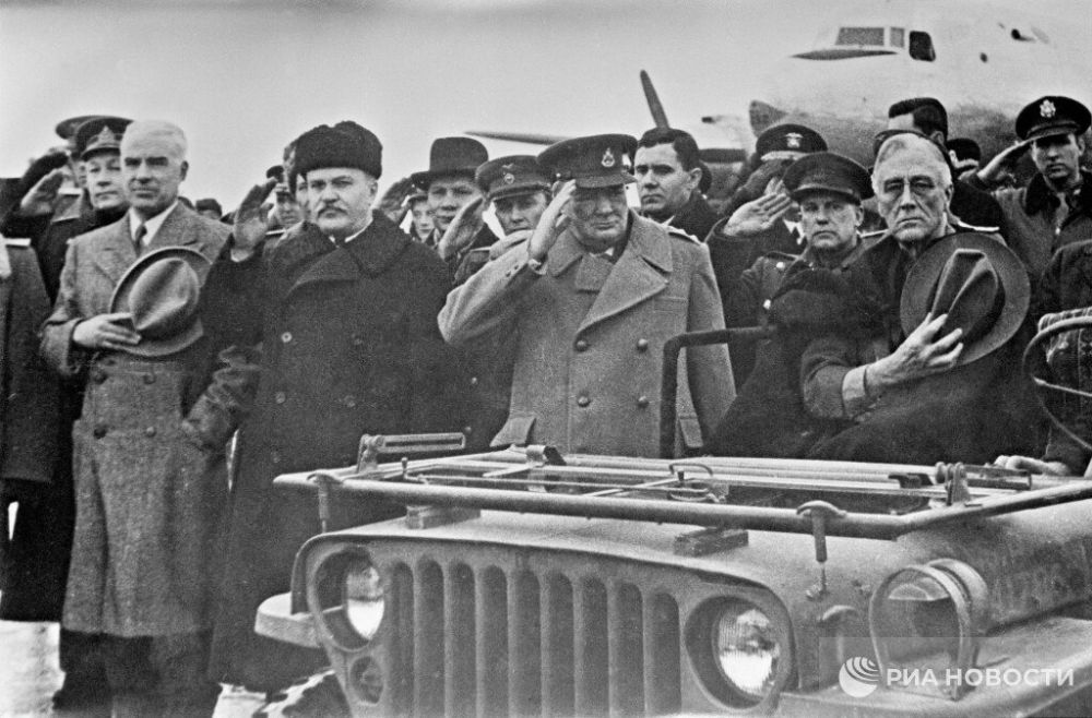 Сегодня 80 лет со дня начала Ялтинской конференции - второй встречи лидеров держав антигитлеровской коалиции Сегодня 80 лет со дня начала Ялтинской конференции - второй встречи лидеров держав антигитлеровской коалиции