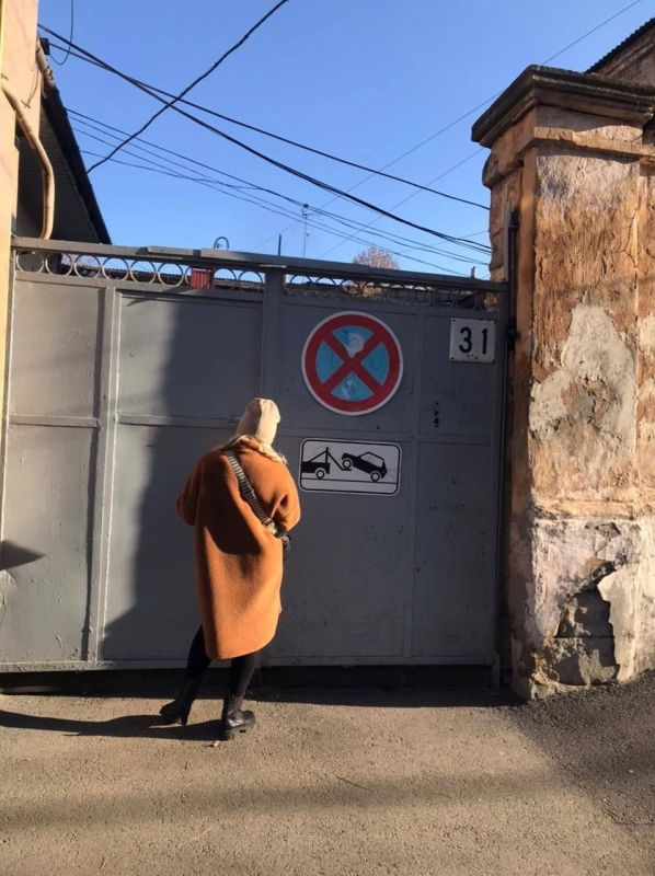На прошлой неделе в рамках процедуры досудебного взыскания дебиторской задолженности сотрудники АО «Крымэкоресурсы» провели обходы многоквартирных домов жителей Симферополя по следующим адресам: ул. Шахтеров, ул. Полтавская... На прошлой неделе в рамках процедуры досудебного взыскания дебиторской задолженности сотрудники АО «Крымэкоресурсы» провели обходы многоквартирных домов жителей Симферополя по следующим адресам: ул. Шахтеров, ул. Полтавская...