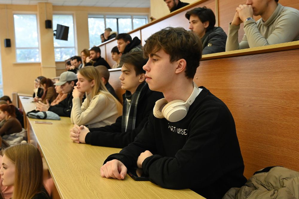 Ирина Кивико встретилась со студентами профильных направлений 2-4 курсов Института экономики и управления КФУ им. В. И. Вернадского Ирина Кивико встретилась со студентами профильных направлений 2-4 курсов Института экономики и управления КФУ им. В. И. Вернадского
