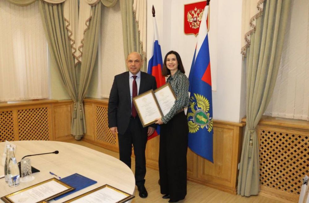 Прокурор Крыма Олег Камшилов встретился с представителями прессы Прокурор Крыма Олег Камшилов встретился с представителями прессы
